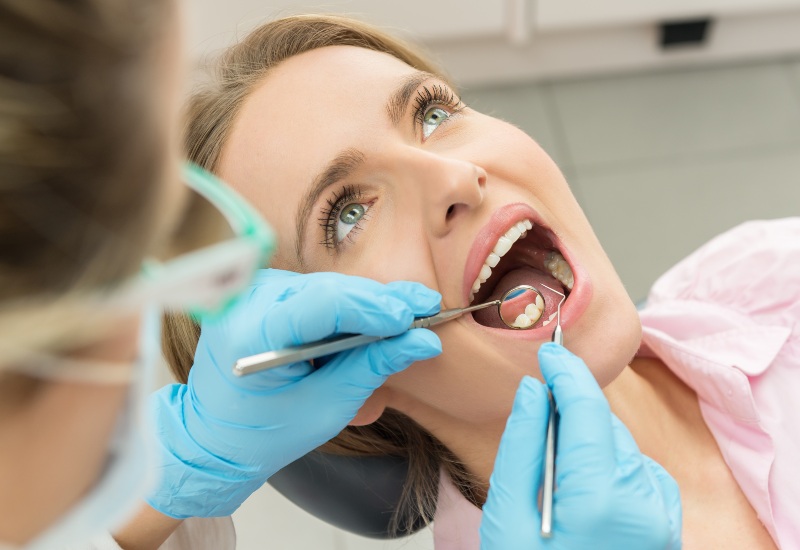 Dental plaque removal and oral hygiene care at a clinic in Plainfield, IN